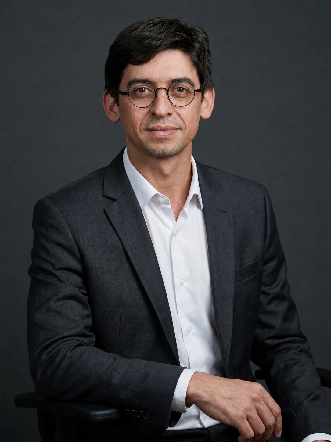 Retrato do Prof. Dr. Bruno Fernandes, neurocirurgião